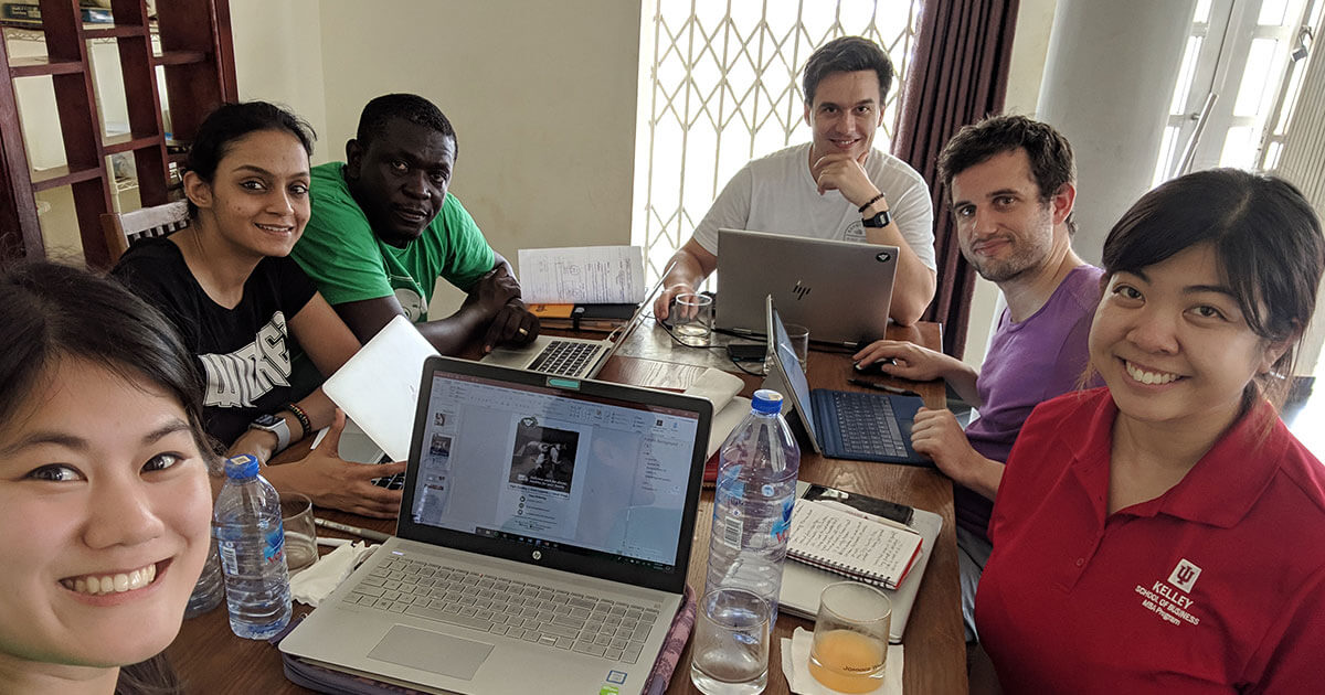 A group of Kelley MBA students during a GLOBASE client visit in Ghana.