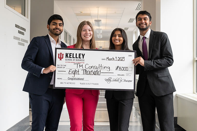 Congratulations to TM Consulting, winner of the 2023 Kelley Impact Competition. Members from left: Muntasir Munaf, BS’25; Madeline Kosc, BS’25; Mahima Duvvur, BS’25; Teja Basireddy, BS’25.